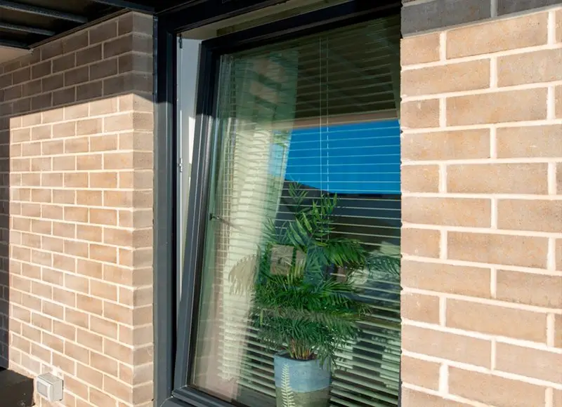 Tilt and turn windows